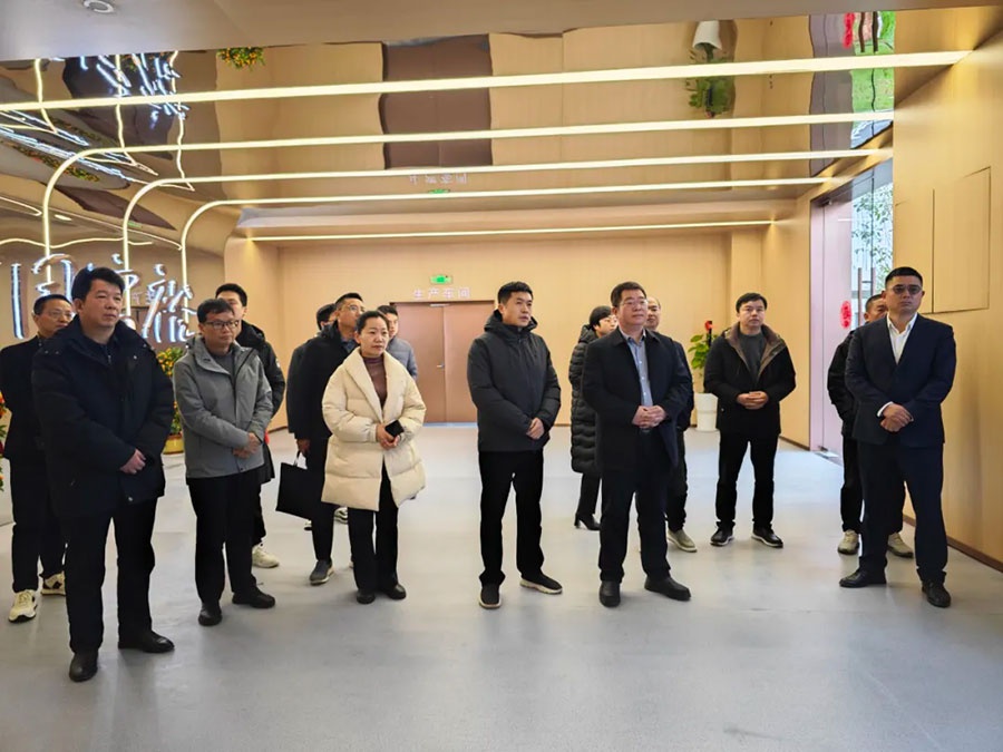 宁都县委常委、统战部部长李济成带队到我司二期工厂参观考察