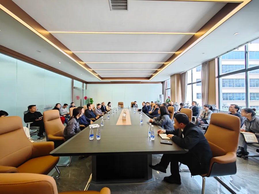 井冈山经开区党工委副书记、管委会常务副主任杜滨带队到我司二期工厂考察调研