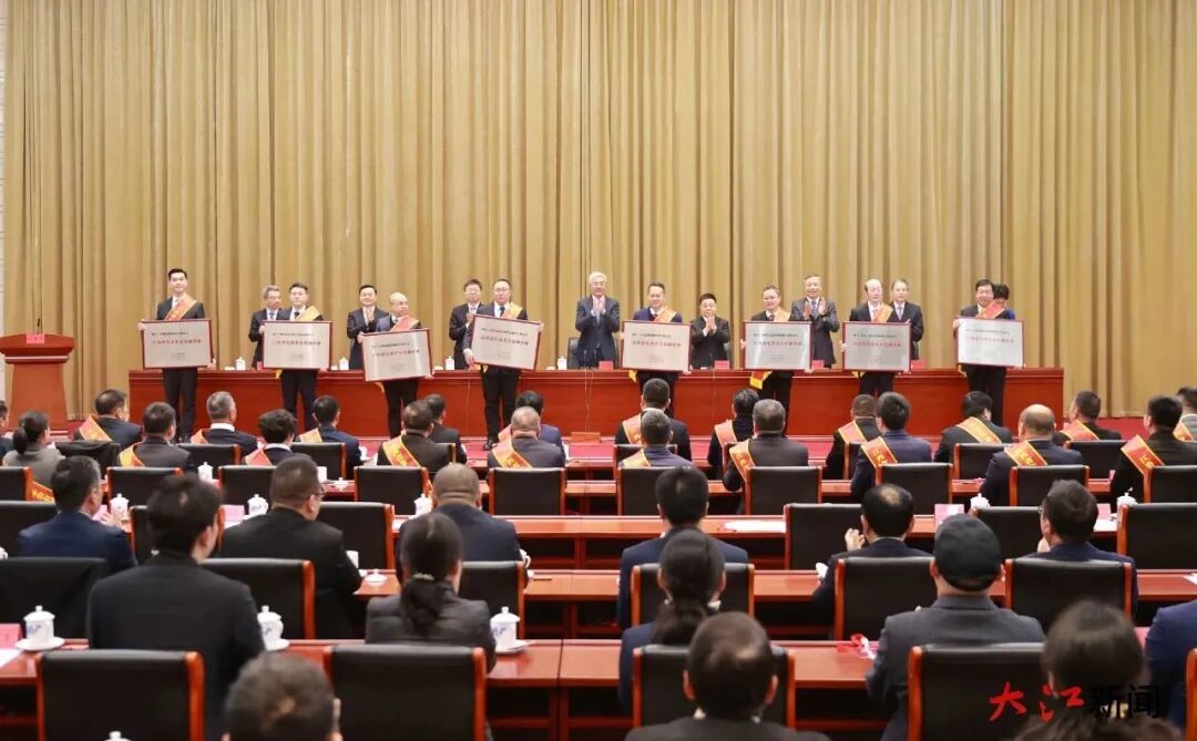 喜报！yl6809永利集团荣获“江西省先进非公有制企业”称号！