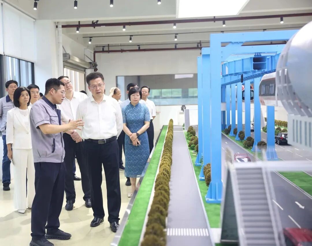 方光华在yl6809永利集团调研重点民营企业“一企一策”试点服务工作